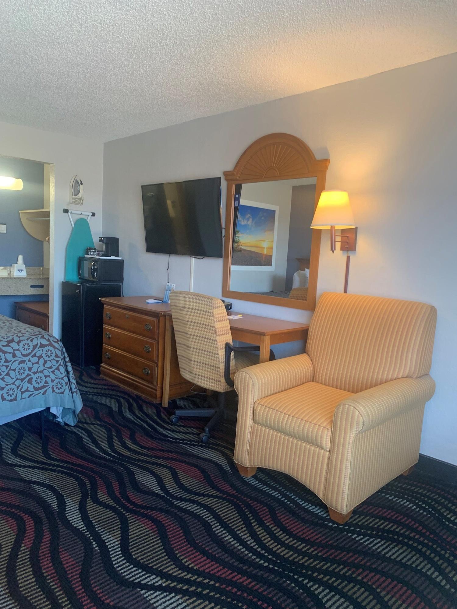 Days Inn By Wyndham Fort Myers Eksteriør bilde