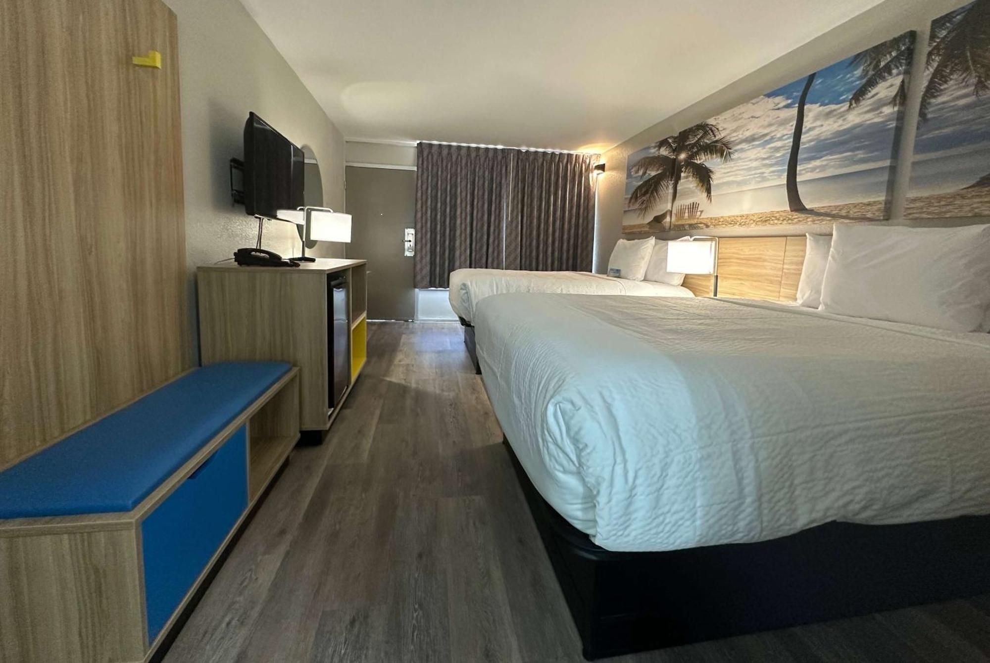 Days Inn By Wyndham Fort Myers Eksteriør bilde